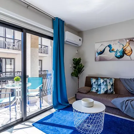 Gitane 1-bedroom In * Λάρνακα