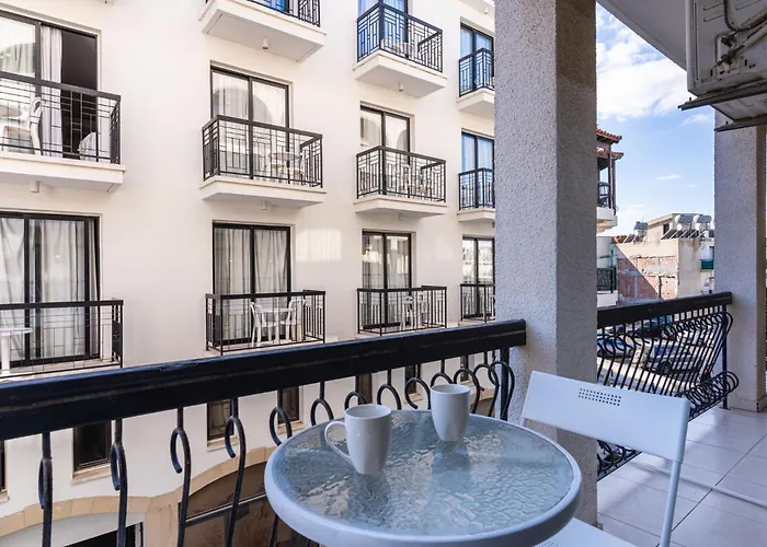 Gitane 1-bedroom In Lejlighed